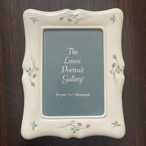 Lenox Rose Manor Pink 5x7 Picture Frame